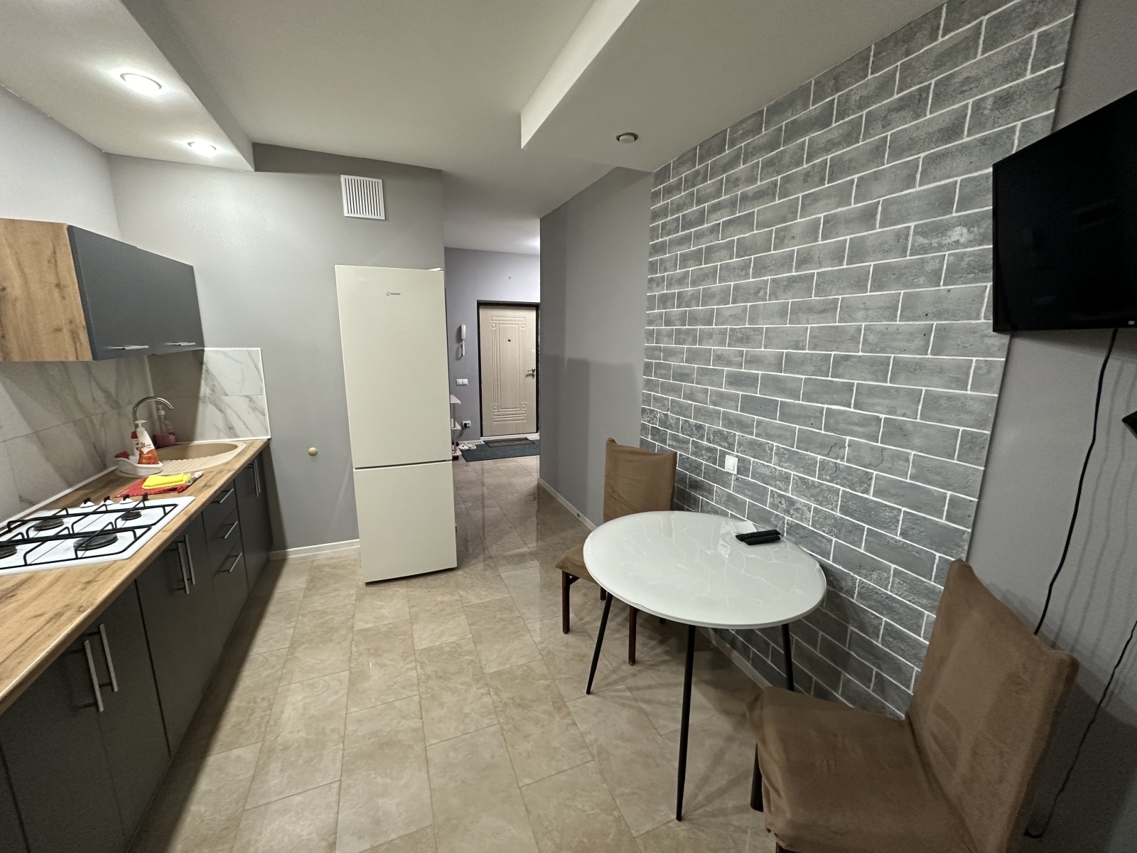 Чистая квартира с хорошим ремонтом